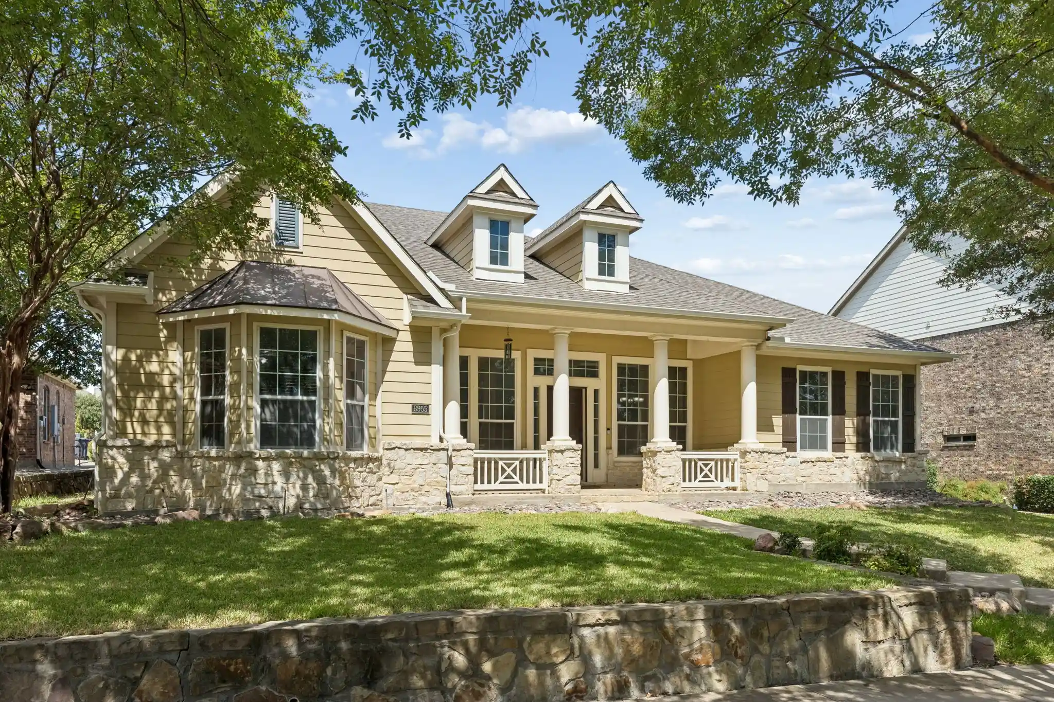 Photo 1 of Sale Pending at 6955 Clay Academy Blvd, Dallas, TX 75236 | MLS# 21383277 | Listing updated on 2026-10-15