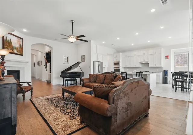Photo 4 of Single family home for sale at 9409 Excursion Dr, Little Elm, TX 75068 | MLS# 21389959 | Listing updated on 2026-10-08