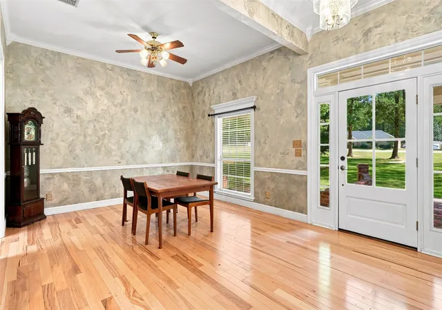 Photo 4 of Single family home for sale at 8149 Southdowns Dr, Shreveport, LA 71107 | MLS# 21384014 | Listing updated on 2026-09-18
