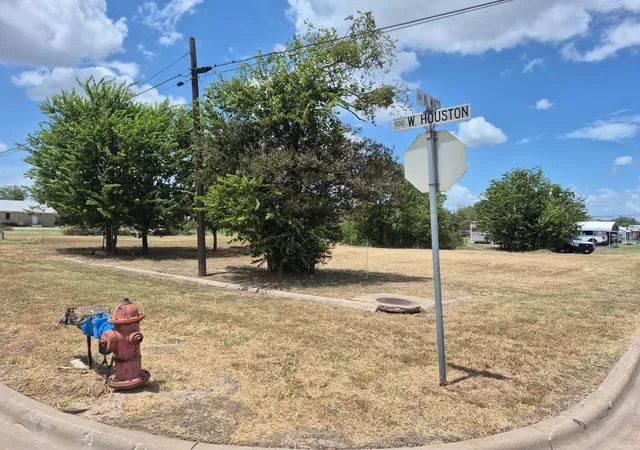 Land for sale at 507 W Houston, Giddings, TX 78942 | MLS# 21389974