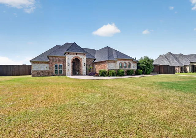 Photo 2 of Single family home for sale at 15110 Rutledge Ln, Forney, TX 75126 | MLS# 21389787 | Listing updated on 2026-09-26