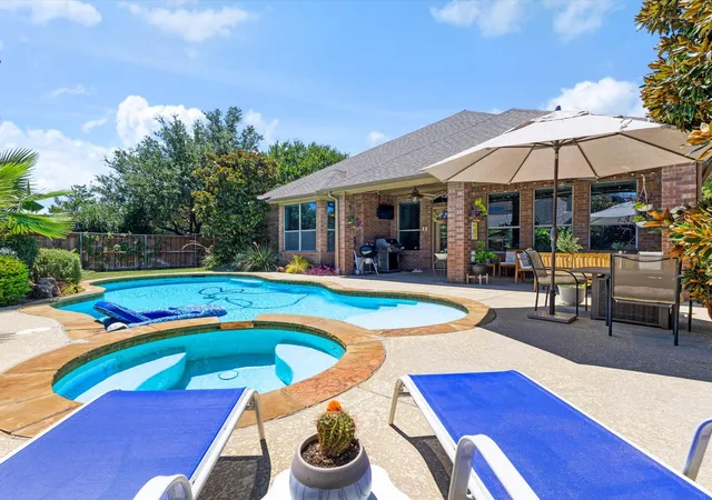 Photo 1 of Single family home for sale at 3524 Pedigree Trl, Fort Worth, TX 76244 | MLS# 21389999 | Listing updated on 2026-10-07