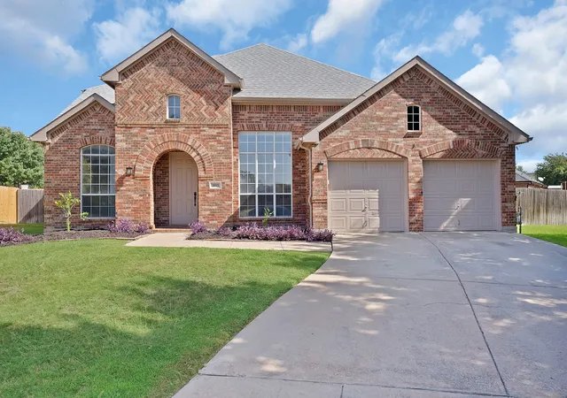 Photo 1 of Single family home for sale at 2621 Morgan Ann Ave, Mansfield, TX 76063 | MLS# 21389944 | Listing updated on 2026-10-05