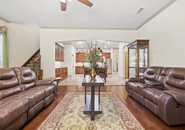 Photo 3 of Single family home for sale at 225 Bentley Dr, Midlothian, TX 76065 | MLS# 21389972 | Listing updated on 2026-09-21