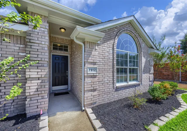 Photo 1 of Single family home for sale at 7912 Gulf St, Frisco, TX 75035 | MLS# 21376920 | Listing updated on 2026-09-29