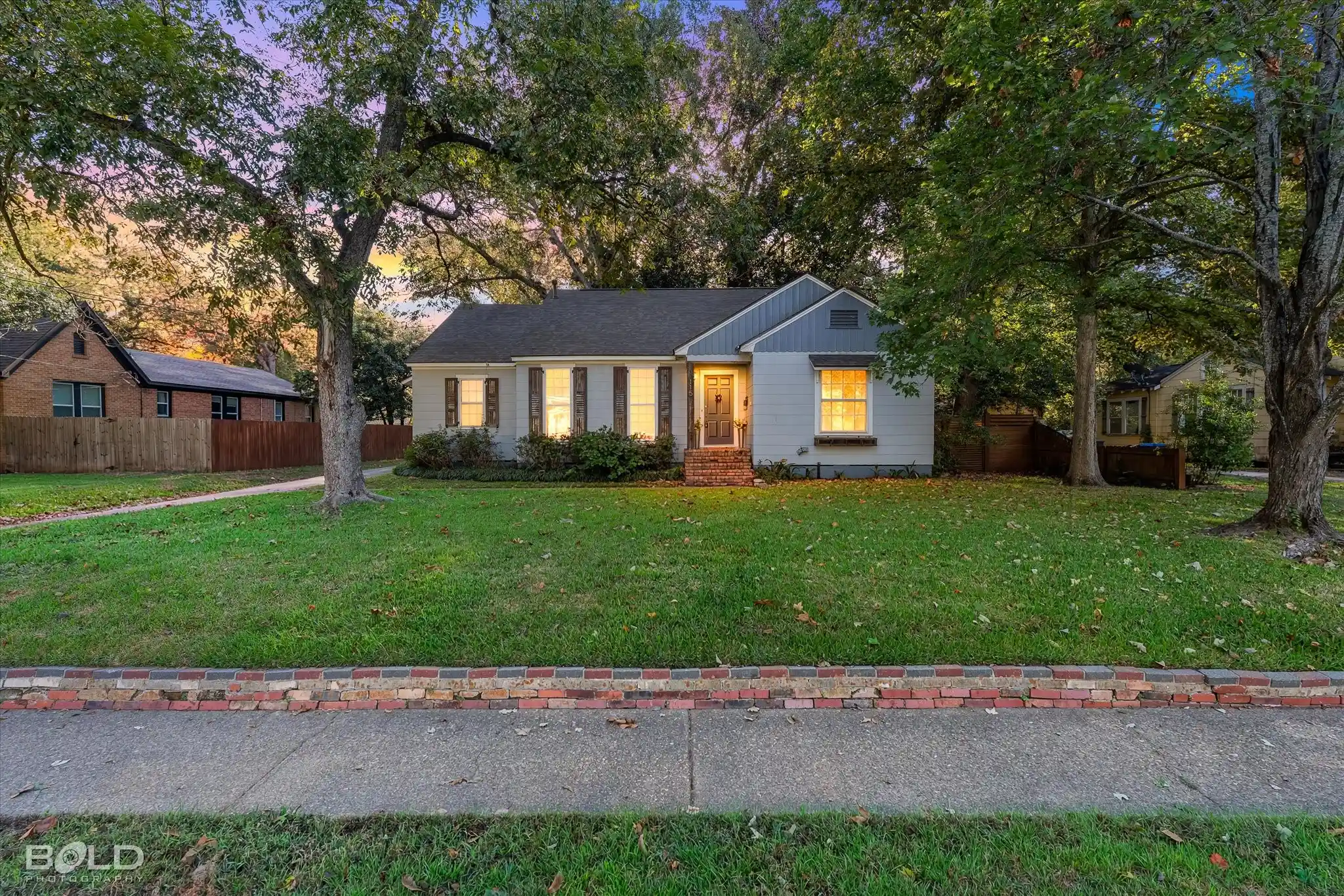 Photo 1 of Single family home for sale at 115 Ardmore Ave, Shreveport, LA 71105 | MLS# 21388807 | Listing updated on 2026-10-23