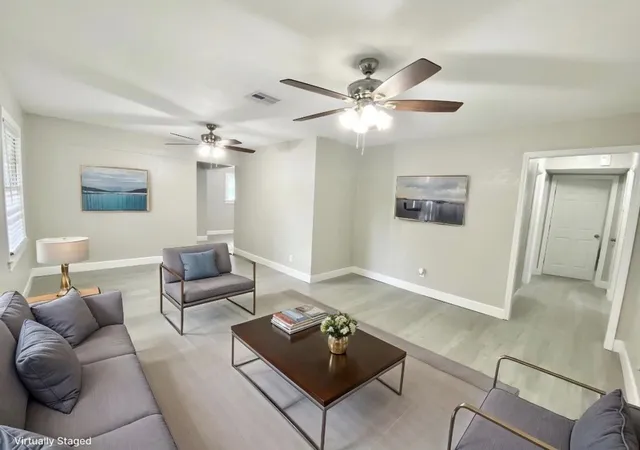 Photo 3 of Single family home for sale at 100 17th Avenue N, Texas City, TX 77590 | MLS# 21390036 | Listing updated on 2026-09-29