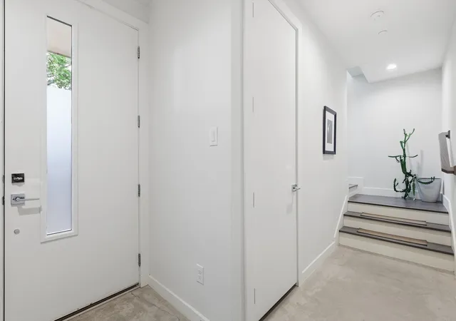 Photo 3 of Condo for sale at 4620 Munger Ave #105, Dallas, TX 75204 | MLS# 21390039 | Listing updated on 2026-09-18