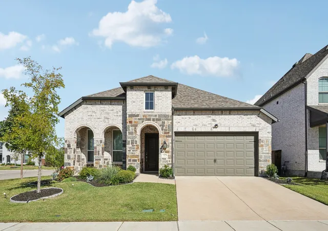 Single family home for sale at 1901 Braided Mane Ave, Aubrey, TX 76227 | MLS# 21389549 | Listing updated on 2026-09-19