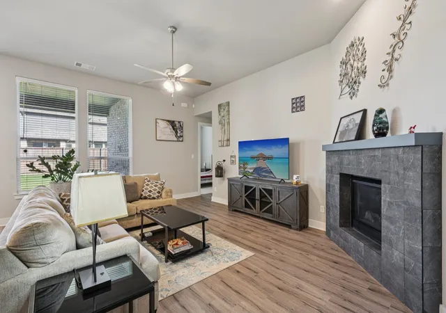 Photo 3 of Single family home for sale at 1901 Braided Mane Ave, Aubrey, TX 76227 | MLS# 21389549 | Listing updated on 2026-09-19