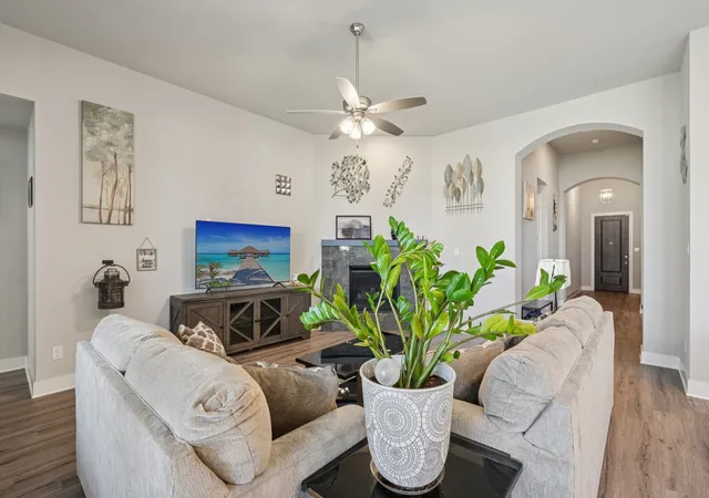 Photo 4 of Single family home for sale at 1901 Braided Mane Ave, Aubrey, TX 76227 | MLS# 21389549 | Listing updated on 2026-09-19