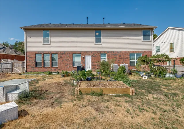 Photo 22 of Single family home for sale at 2107 Songbird Dr, Forney, TX 75126 | MLS# 21389905 | Listing updated on 2026-10-05