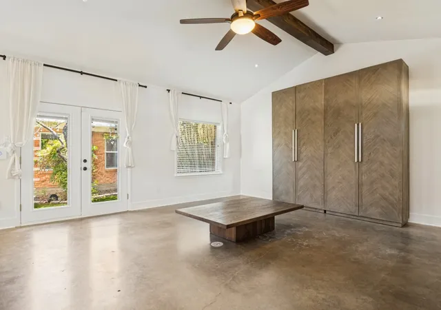 Photo 3 of Single family home for sale at 914 Westmount Ave, Dallas, TX 75211 | MLS# 21389760 | Listing updated on 2026-09-29