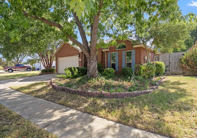 Photo 3 of Single family home for sale at 1120 Regal Dr, Garland, TX 75040 | MLS# 21388945 | Listing updated on 2026-09-18