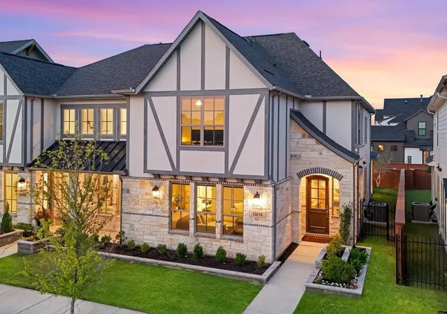 Photo 2 of Townhouse for sale at 13678 Declan St, Frisco, TX 75033 | MLS# 21389309 | Listing updated on 2026-10-09