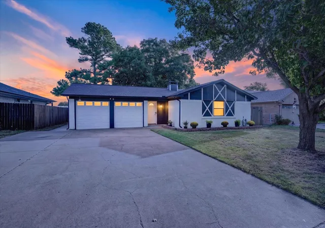 Photo 1 of Single family home for sale at 728 Douglas St, Burleson, TX 76028 | MLS# 21389349 | Listing updated on 2026-10-07