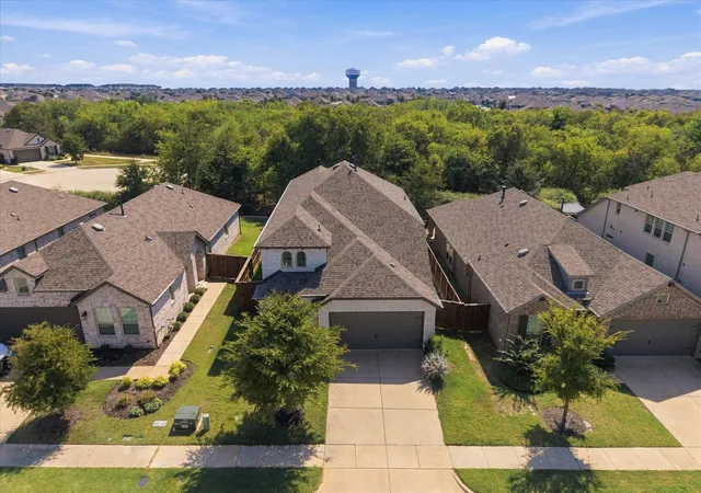 Photo 3 of Single family home for sale at 1508 Copper Bay Ct, Aubrey, TX 76227 | MLS# 21389794 | Listing updated on 2026-10-09