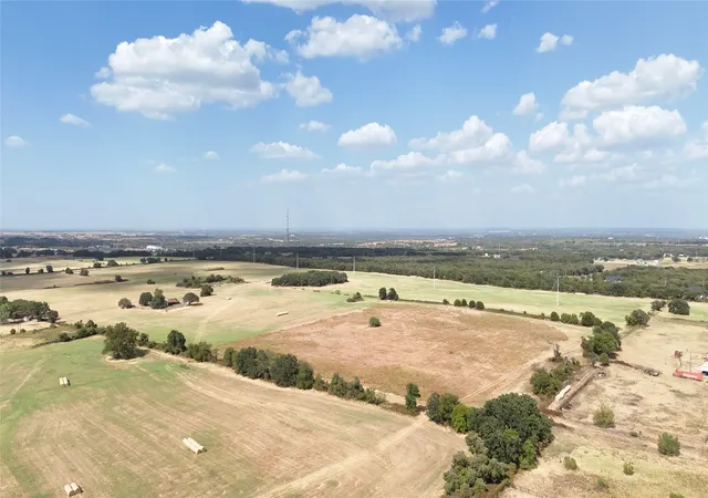 Photo 3 of Land for sale at 2101 Billings Rd, Tolar, TX 76476 | MLS# 21389853 | Listing updated on 2026-09-19