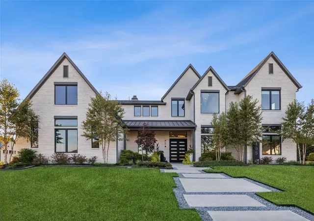 Photo 1 of Single family home for sale at 405 Kings Landing, Rockwall, TX 75032 | MLS# 21386962 | Listing updated on 2026-10-04