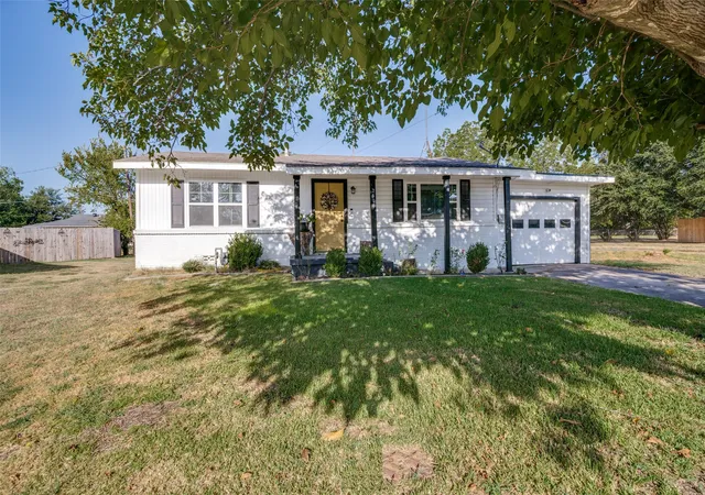 Photo 1 of Single family home for sale at 2506 Johnson Cir, Caddo Mills, TX 75135 | MLS# 21389060 | Listing updated on 2026-09-24