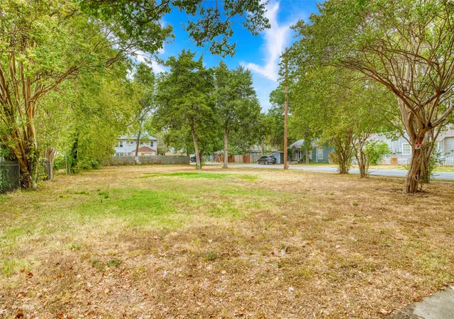 Land for sale at 5325 Alton Ave, Dallas, TX 75214 | MLS# 21386098