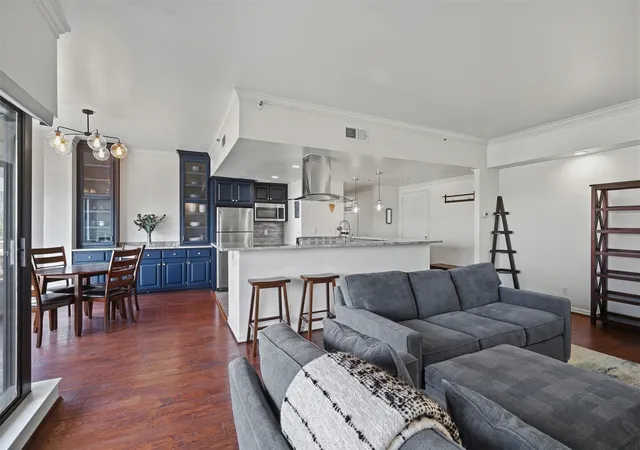 Photo 3 of Condo for sale at 3030 Mckinney Ave #404, Dallas, TX 75204 | MLS# 21390170 | Listing updated on 2026-09-30