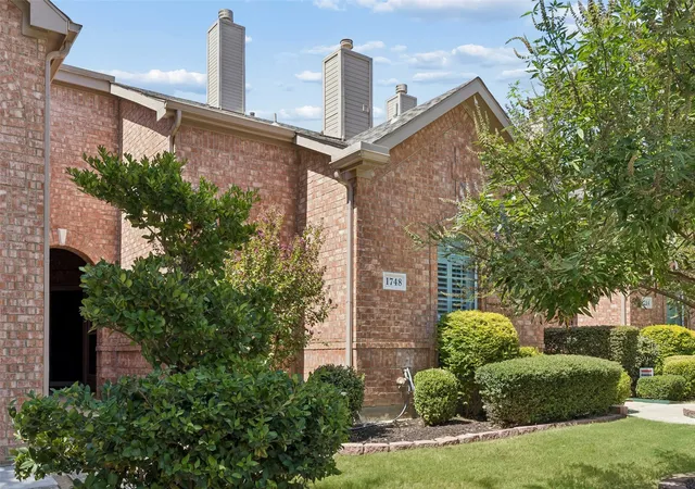 Photo 2 of Townhouse for sale at 1748 Massey Dr, Lewisville, TX 75067 | MLS# 21386034 | Listing updated on 2026-10-09