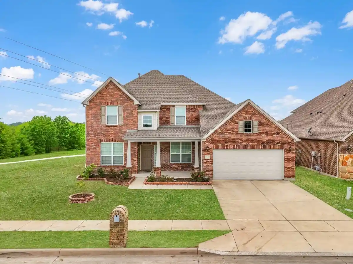 Single family home for sale at 7521 Aubrac Way, Fort Worth, TX 76131 | MLS# 21390163