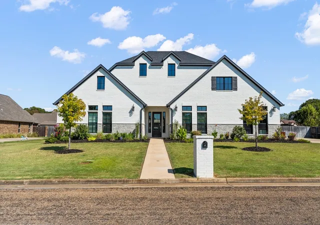Single family home for sale at 209 Devonshire St, Mount Pleasant, TX 75455 | MLS# 21390129