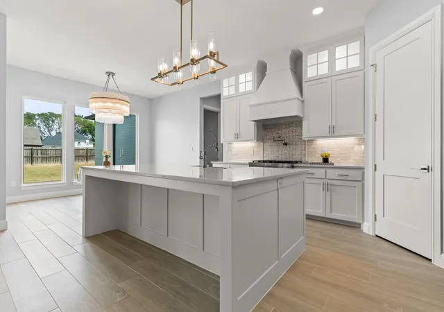 Photo 3 of Single family home for sale at 209 Devonshire St, Mount Pleasant, TX 75455 | MLS# 21390129 | Listing updated on 2026-10-05