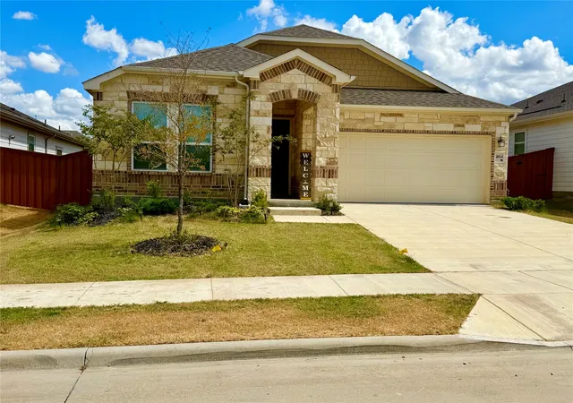 Photo 1 of Single family home for sale at 4014 Bedford Dr, Crandall, TX 75114 | MLS# 21386892 | Listing updated on 2026-09-19
