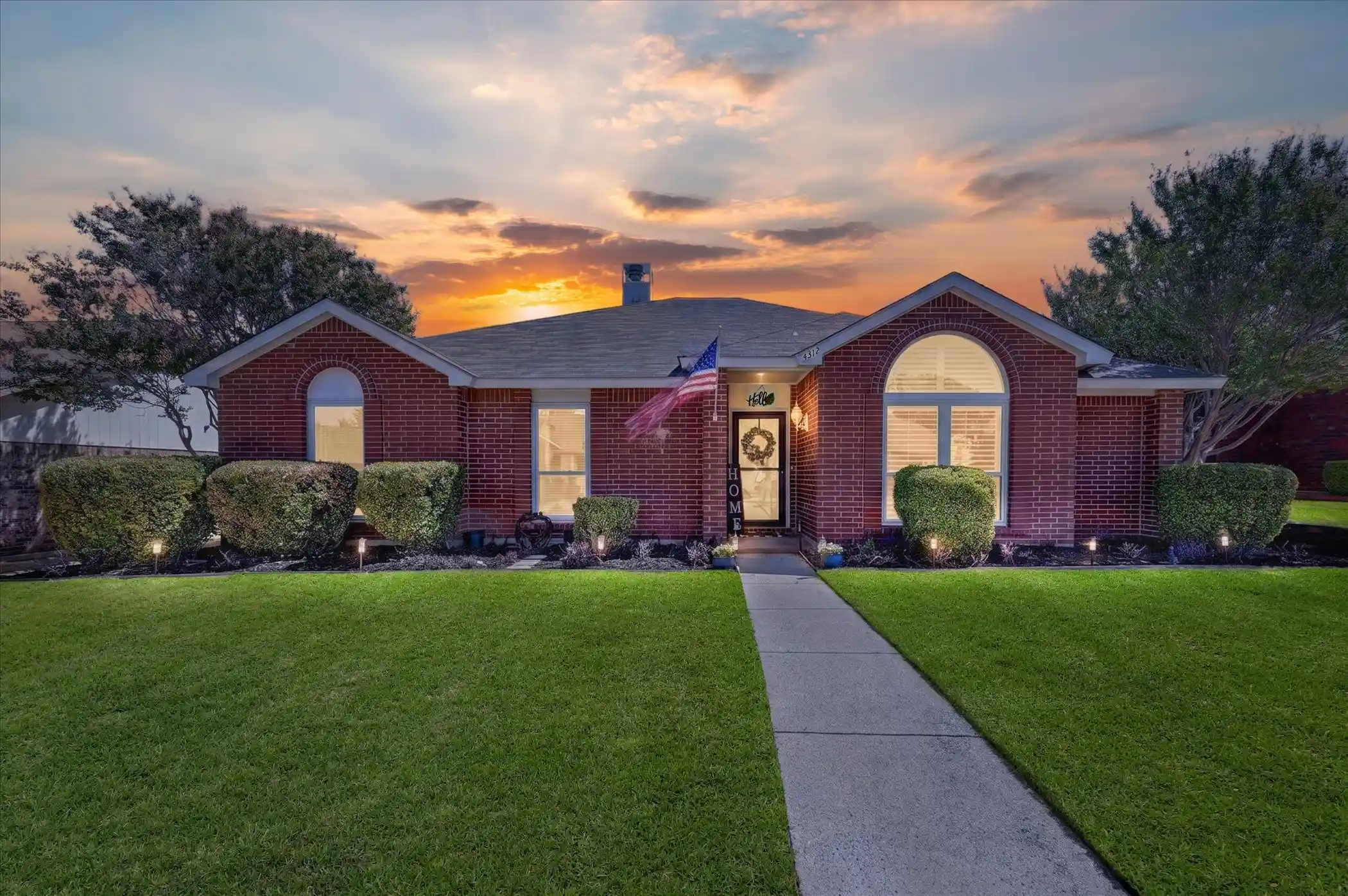 Photo 1 of Single family home for sale at 4312 Hillshire Ct, Flower Mound, TX 75028 | MLS# 21389933 | Listing updated on 2026-10-25