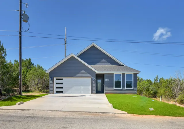 Photo 1 of Single family home for sale at 5514 Van Horn Dr, Granbury, TX 76048 | MLS# 21389851 | Listing updated on 2026-09-21
