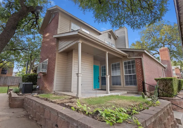 Photo 1 of Condo for sale at 1424 Meadowood Village Dr, Fort Worth, TX 76120 | MLS# 21388253 | Listing updated on 2026-10-06