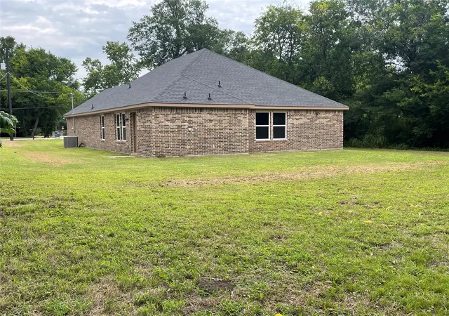 Photo 2 of Single family home for sale at 4101 Morrison, Greenville, TX 75401 | MLS# 21390183 | Listing updated on 2026-09-19