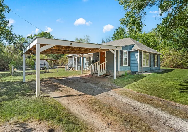 Photo 1 of Single family home for sale at 309 E 1st Street, Keene, TX 76059 | MLS# 21384060 | Listing updated on 2026-10-06