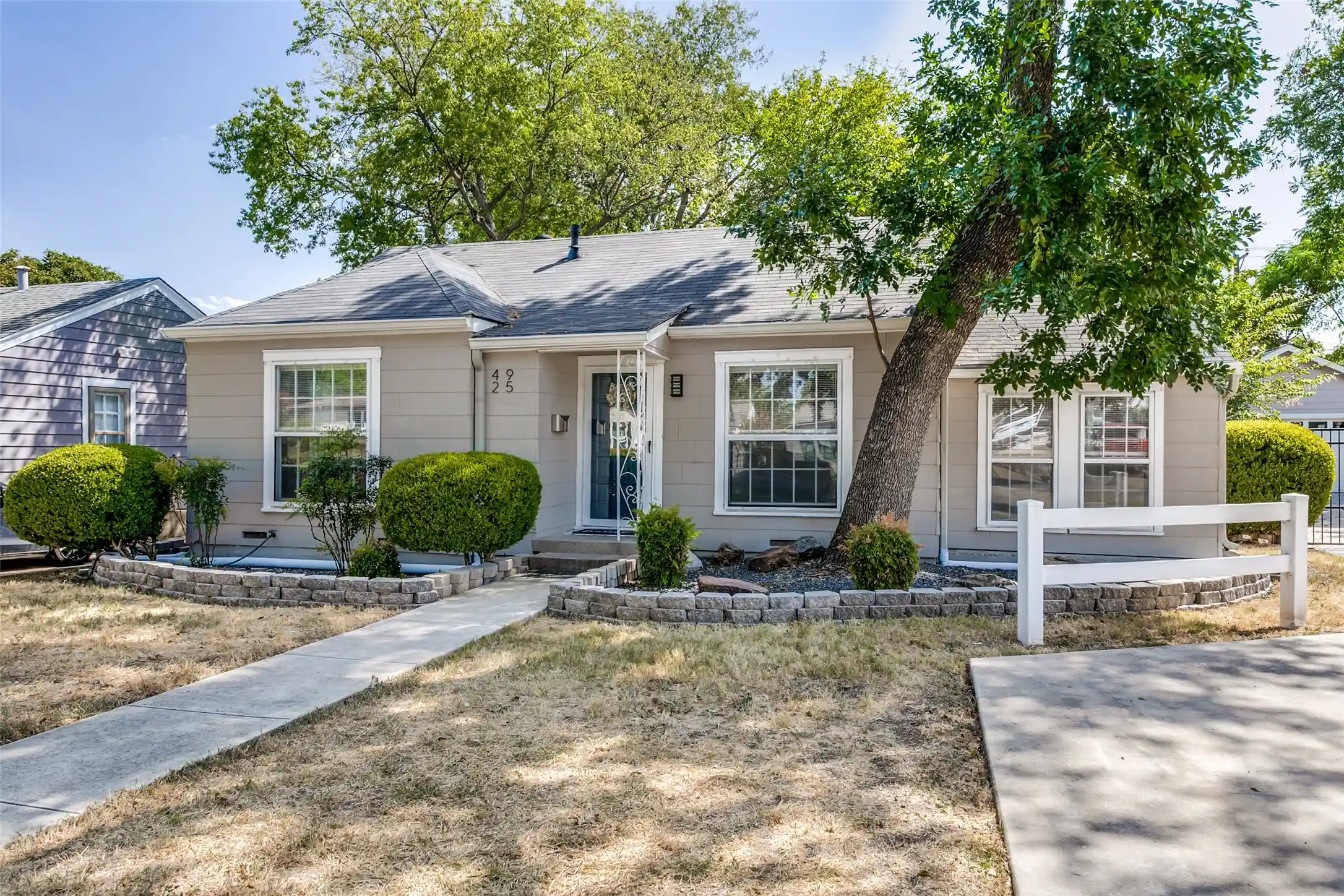 Photo 1 of Single family home for sale at 4925 Pershing Ave, Fort Worth, TX 76107 | MLS# 21389741 | Listing updated on 2026-10-16