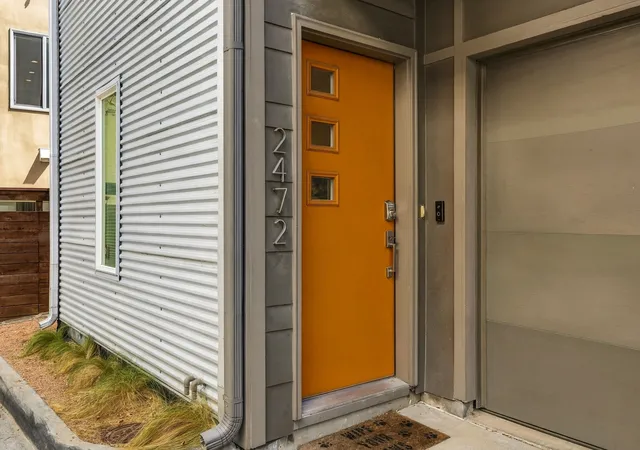 Townhouse for sale at 2472 Thatcher Dr, Dallas, TX 75206 | MLS# 21389345 | Listing updated on 2026-10-07