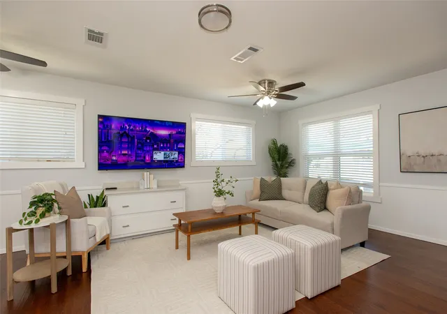 Photo 3 of Single family home for sale at 117 Joy Ln, Gun Barrel City, TX 75156 | MLS# 21390175 | Listing updated on 2026-09-19