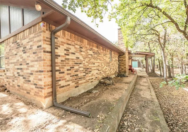 Photo 2 of Single family home for sale at 130 Acoma Dr, Nocona, TX 76255 | MLS# 21390258 | Listing updated on 2026-09-19