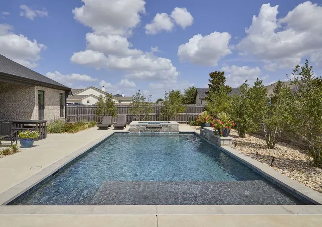 Photo 2 of Single family home for sale at 10124 Charmwood Dr, Woodway, TX 76712 | MLS# 21390290 | Listing updated on 2026-09-26