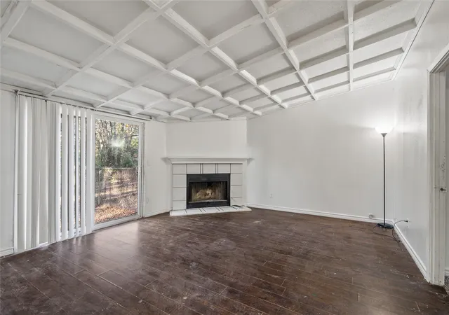 Photo 3 of Single family home for sale at 202 Forgotten Ln, Mabank, TX 75156 | MLS# 21390004 | Listing updated on 2026-09-19