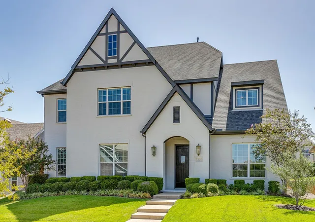Photo 2 of Single family home for sale at 13821 Parkline Way, Aledo, TX 76008 | MLS# 21383201 | Listing updated on 2026-10-09