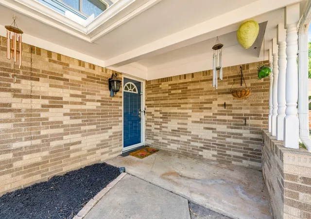 Photo 2 of Single family home for sale at 924 Wade Dr, Bedford, TX 76022 | MLS# 21382679 | Listing updated on 2026-10-07