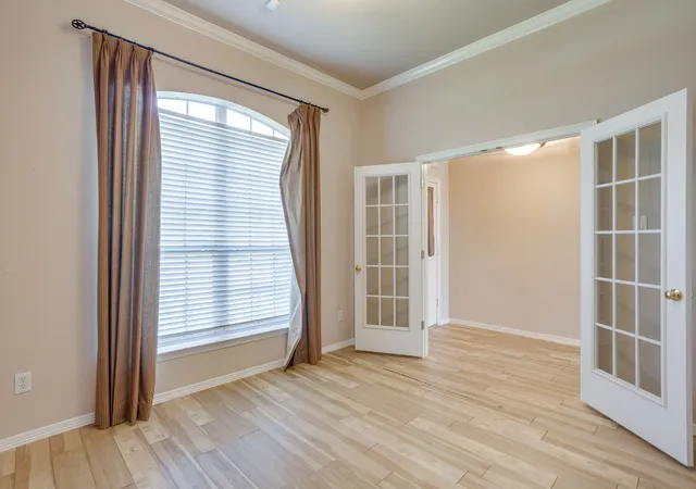 Photo 3 of Single family home for sale at 348 Marine Ln, Saginaw, TX 76179 | MLS# 21389241 | Listing updated on 2026-09-19