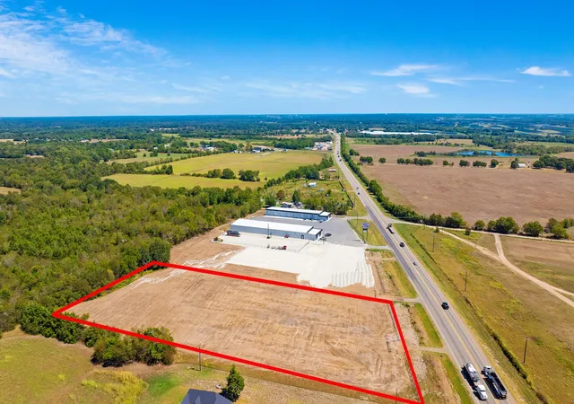 Land for sale at Tbd W Highway 82, Paris, TX 75460 | MLS# 21390188