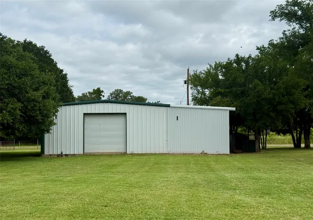 Photo 1 of Land for sale at 3500 Rhodes Rd, Brownwood, TX 76801 | MLS# 21390324 | Listing updated on 2026-09-19