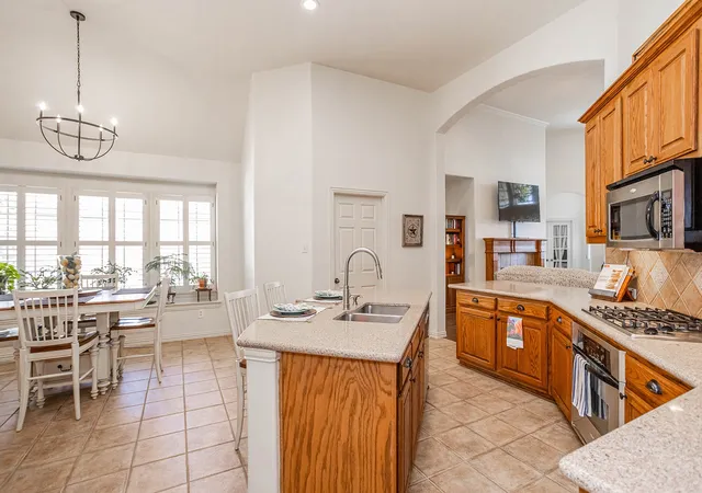 Photo 3 of Single family home for sale at 5900 Barton Springs Dr, North Richland Hills, TX 76180 | MLS# 21390340 | Listing updated on 2026-09-28