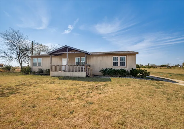 Photo 3 of Sale Pending at 8317 Old Stoney Rd, Ponder, TX 76259 | MLS# 21390143 | Listing updated on 2026-10-02