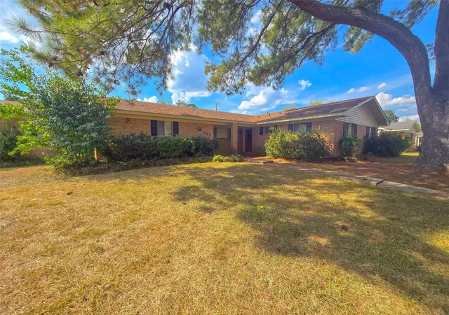 Photo 3 of Single family home for sale at 701 Nella St, Minden, LA 71055 | MLS# 21389577 | Listing updated on 2026-09-30